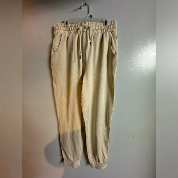 Feat BlanketBlend Move Joggers‎ in Heather Oat Milk size small cream sweat pants - Picture 1 of 10